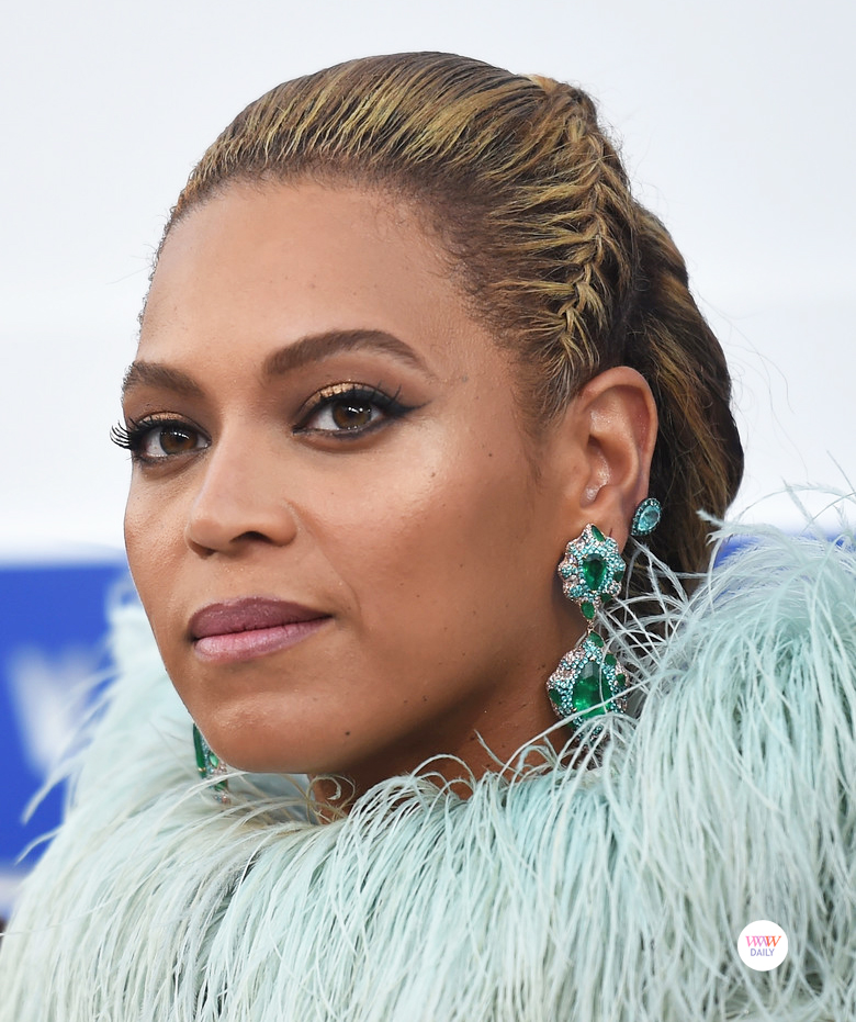 Beyonce and her $1.8 Million Dollar Earrings at the 2016 MTV Video ...